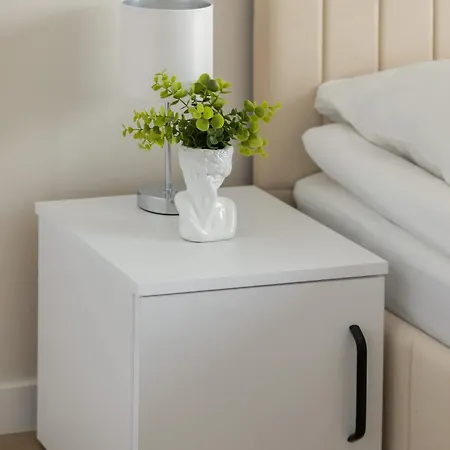 Apartamento Bright With A Balcony And Parking By Renters